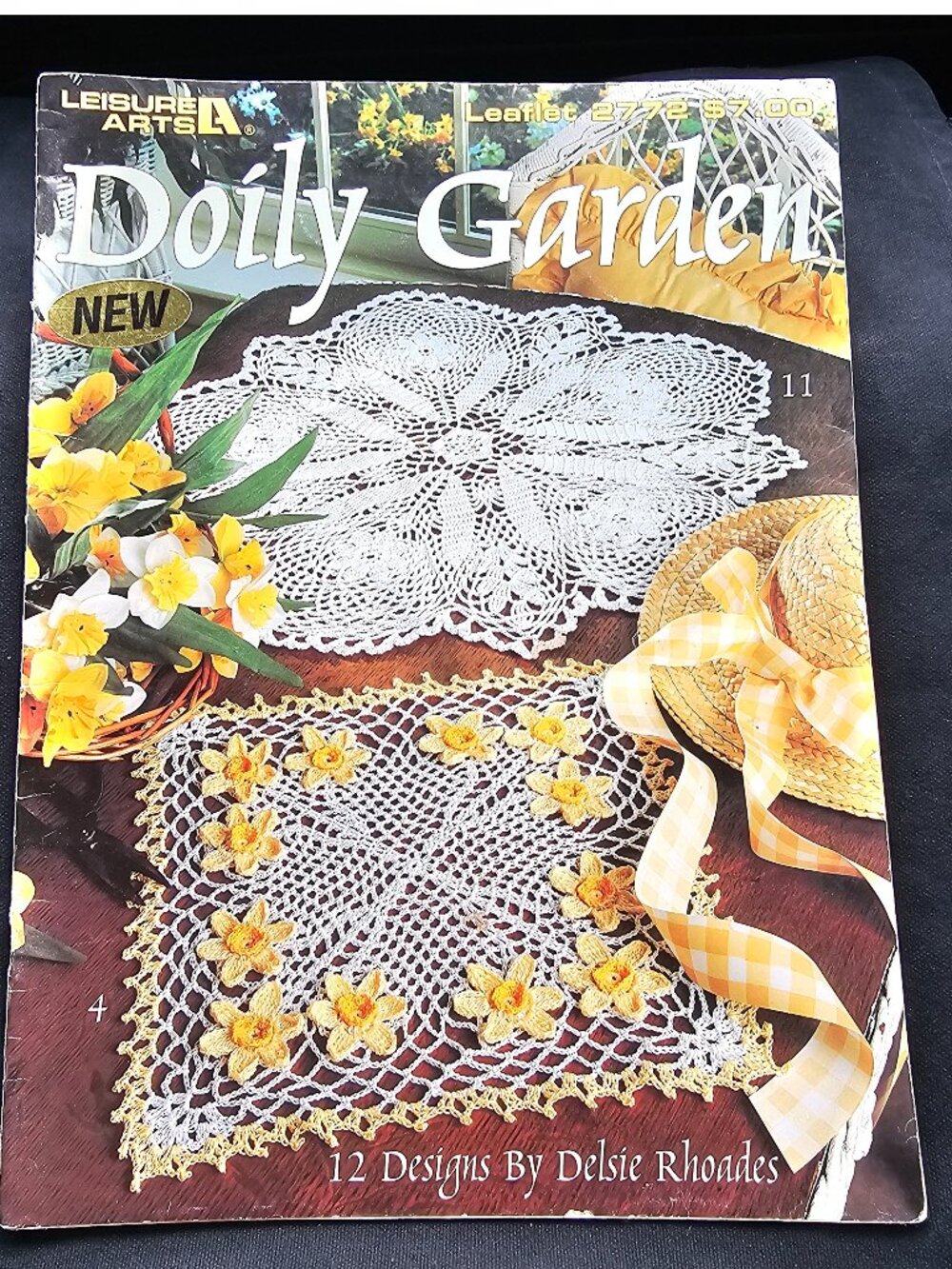 Vintage Leisure Arts Doily Garden Leaflet 2772 Floral Patterns